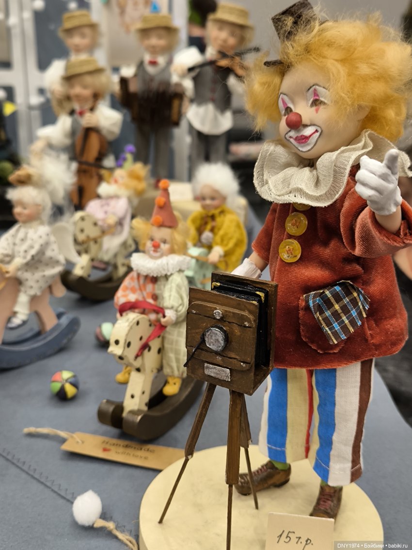 Третья часть обзора зимнего бала на Тишинке