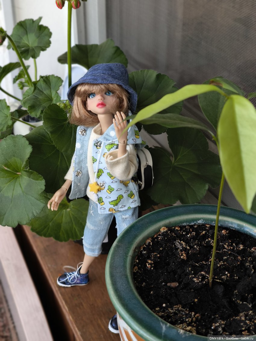Софи на балконе — Куклы Milim Studio (Милим): российские БЖД (фото 10)