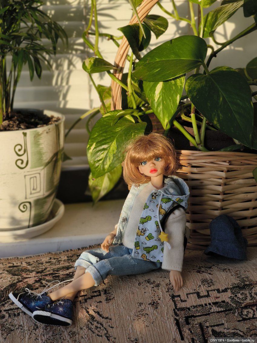 Софи на балконе — Куклы Milim Studio (Милим): российские БЖД (фото 7)
