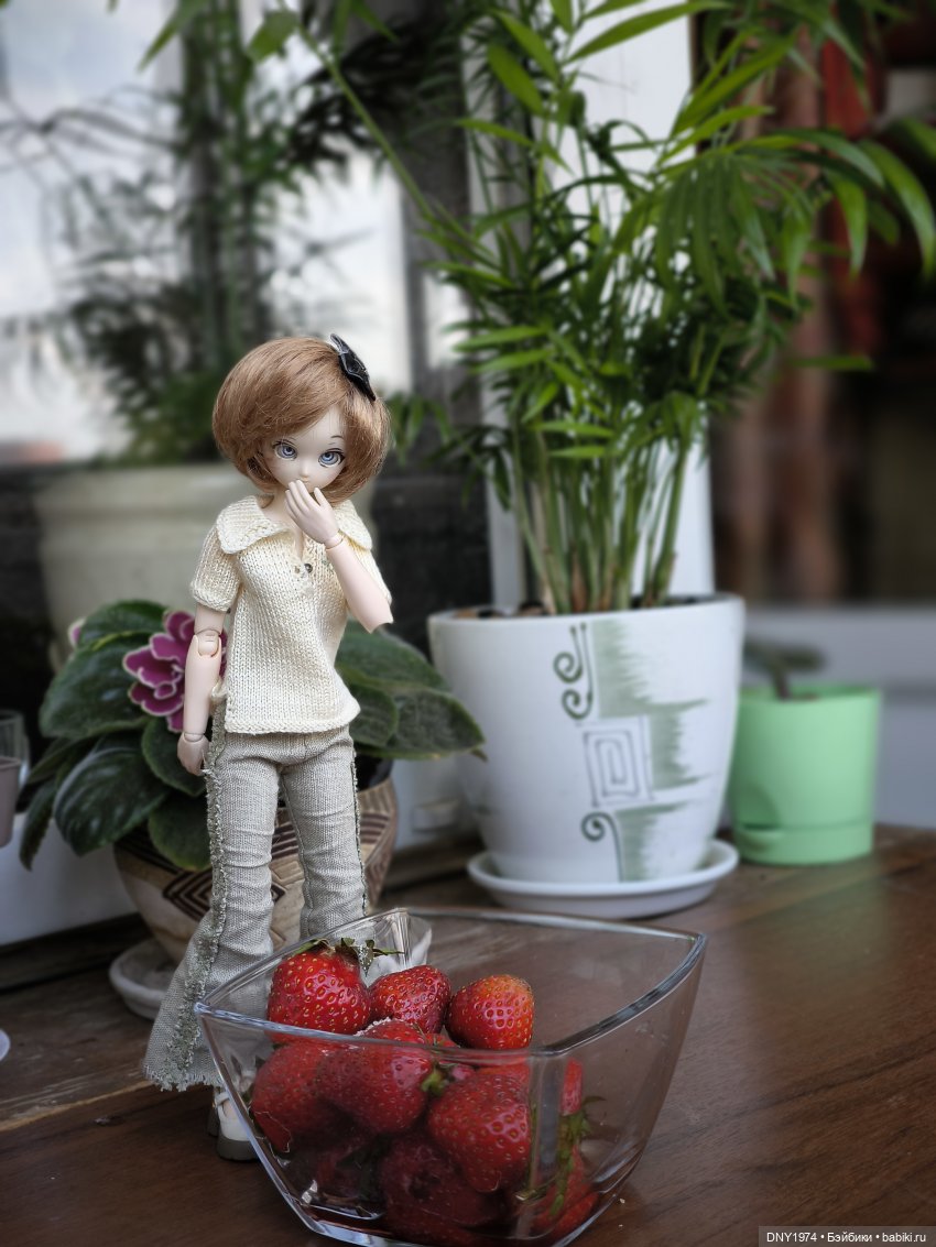 Кто ест клубнику по утрам (топик намбер 700) (фото 2)