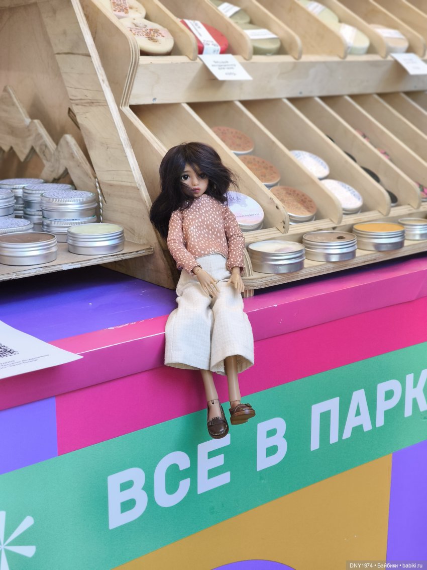 Варя гуляет по Москве — Куклы Milim Studio (Милим): российские БЖД (фото 5)
