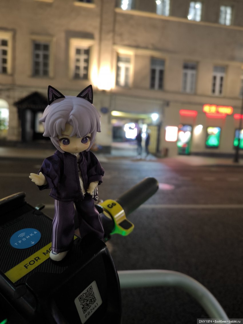 Волчонок и ночная Москва — Куклы Simontoys и Come4Free (Blind Box): Teennar