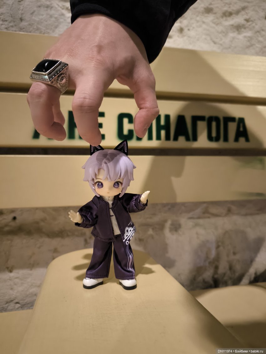 Волчонок и ночная Москва — Куклы Simontoys и Come4Free (Blind Box): Teennar