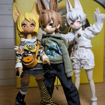 Зайчик, зайчик, и ещё один зайчик