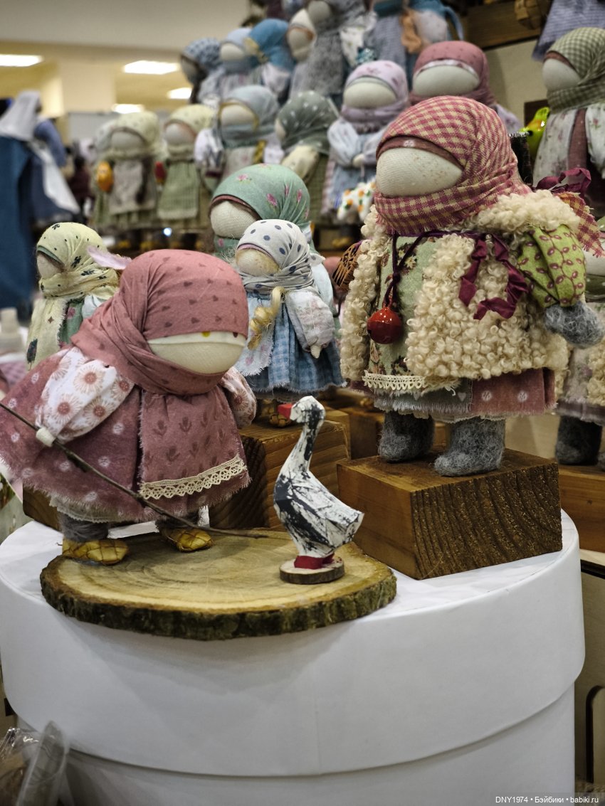 Бегом по выставке, часть 2, сказочная. Искусство куклы 2024