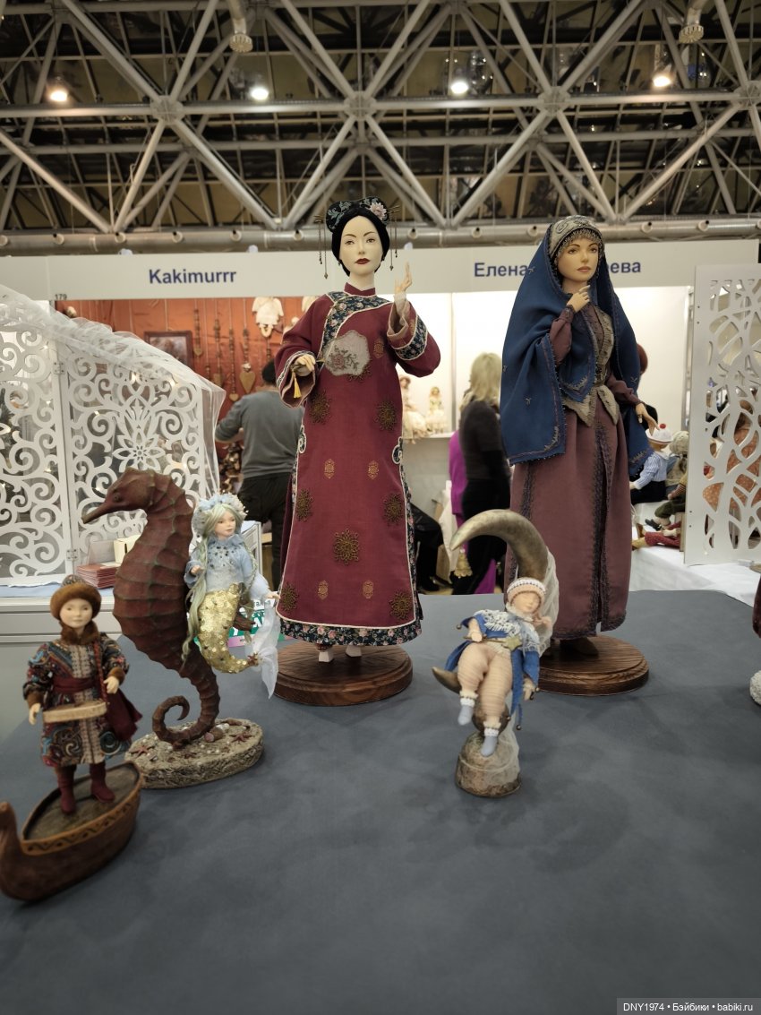 Второй раз на выставке, уже не бегом, часть 1. Искусство куклы 2024