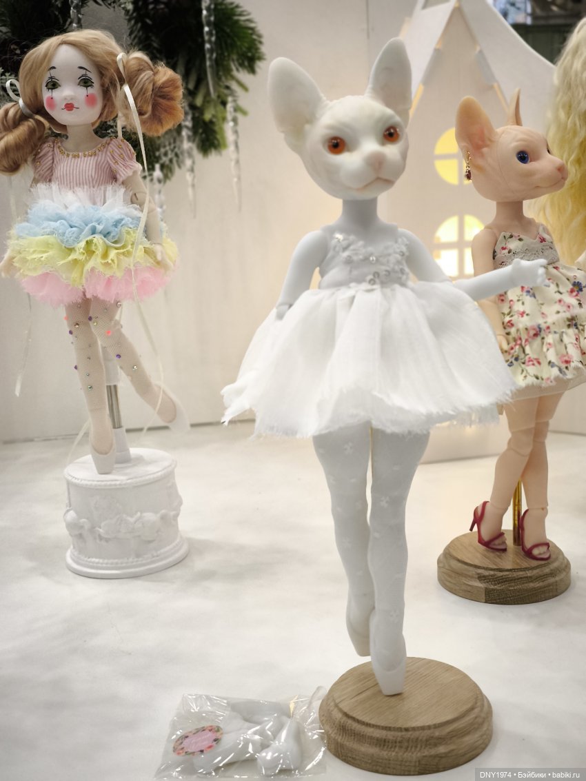 Еще немного фото с Зимнего бала кукол