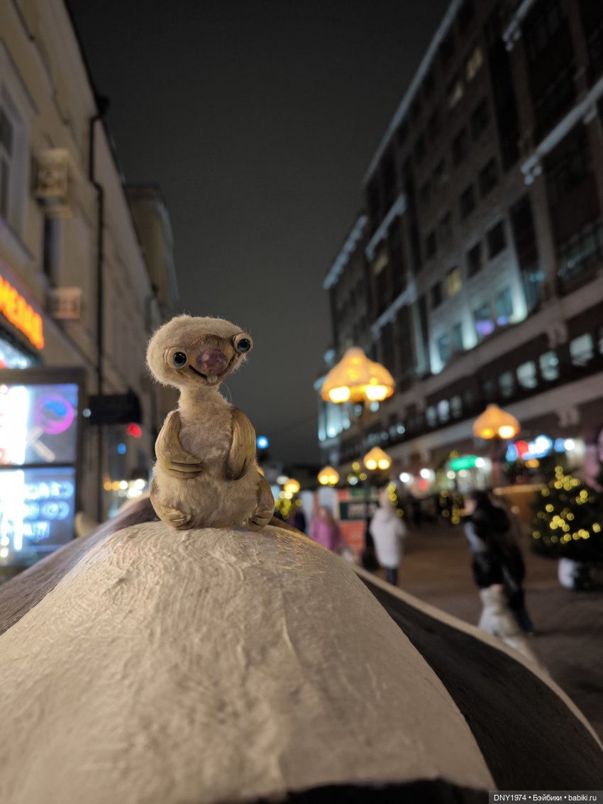 Прогулка Сида по Арбату — Домашние фото авторских игрушек: Тедди (фото 2)