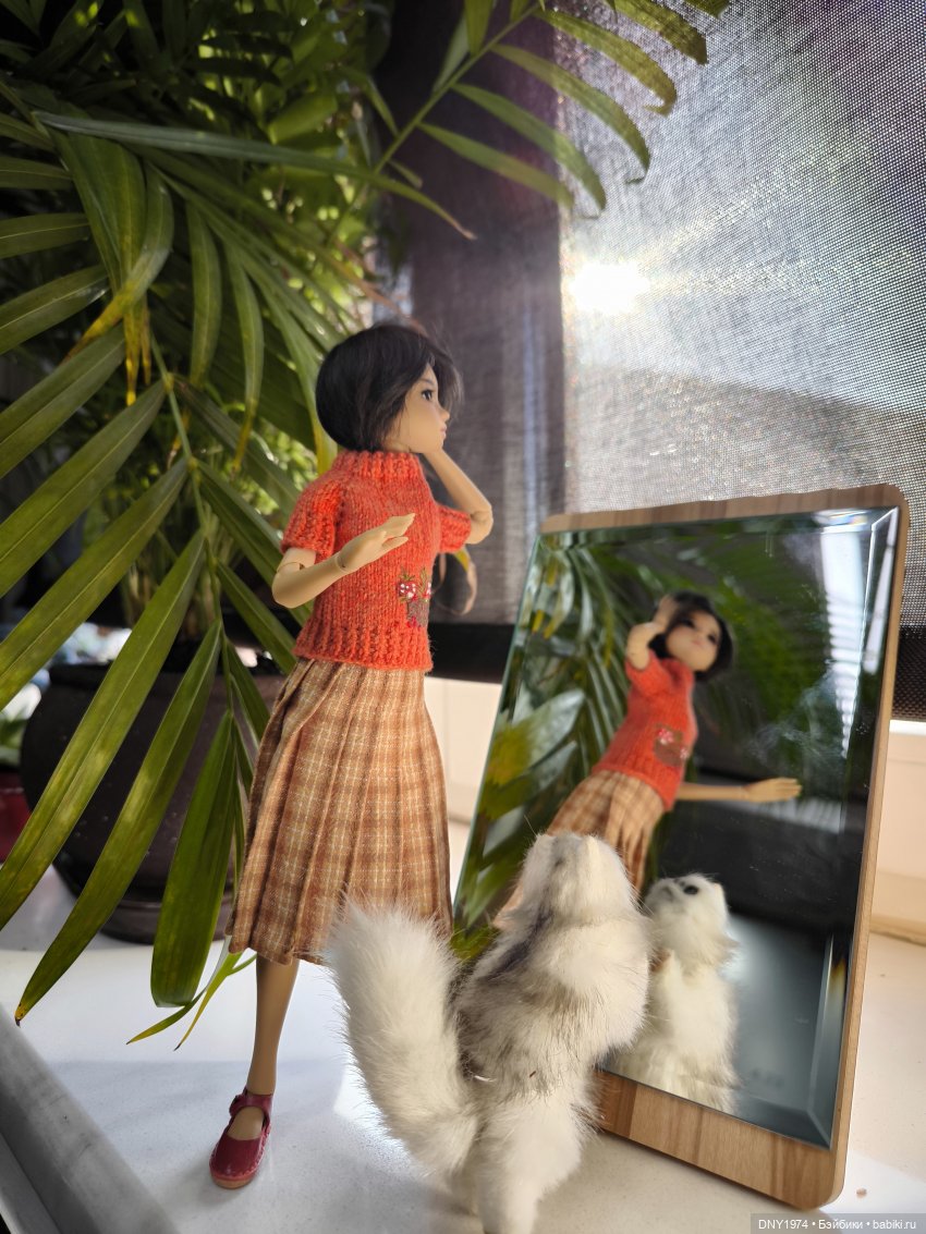 Перед зеркалом девчушка — Куклы Milim Studio (Милим): российские БЖД (фото 5)