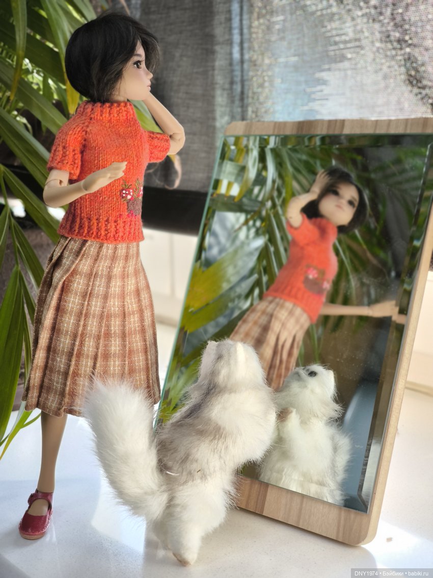 Перед зеркалом девчушка — Куклы Milim Studio (Милим): российские БЖД (фото 3)