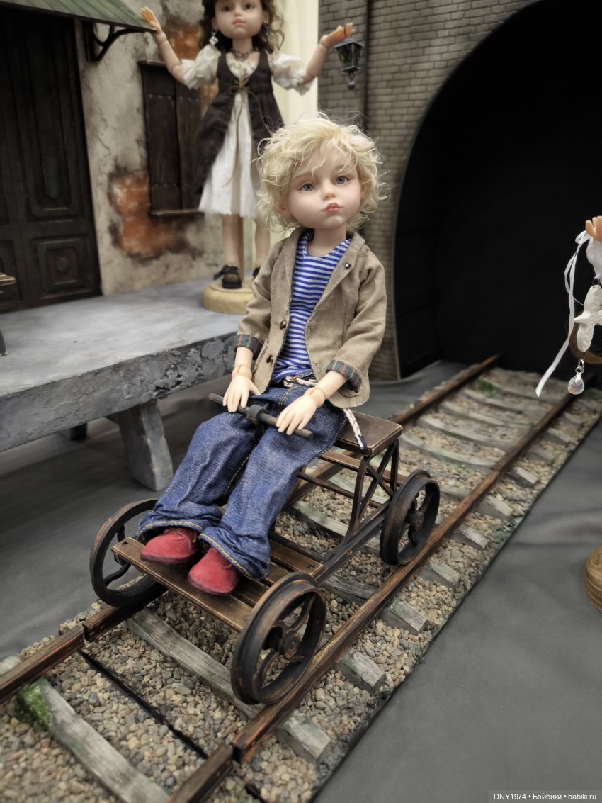 Мартовская Тишинка, часть о самом-самом