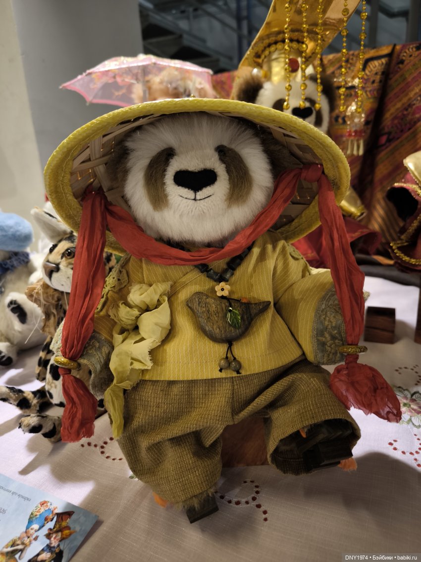 Апрельские мишки и куклы на Тишинке, ч. 1