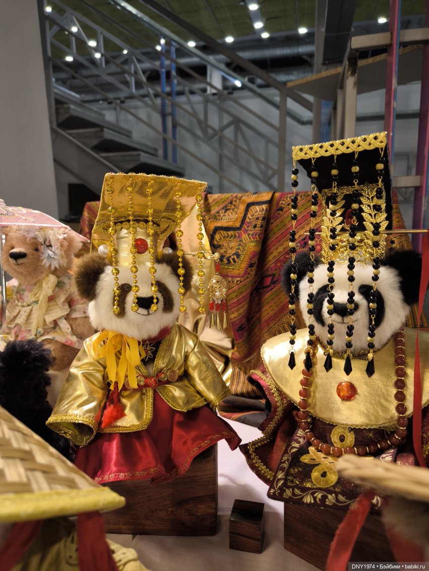 Апрельские мишки и куклы на Тишинке, ч. 1