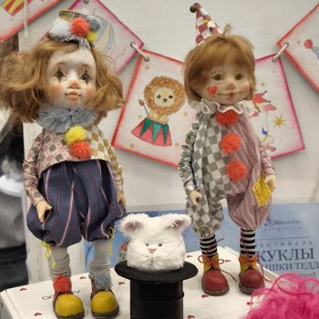 Апрельские мишки и куклы на Тишинке, ч. 2