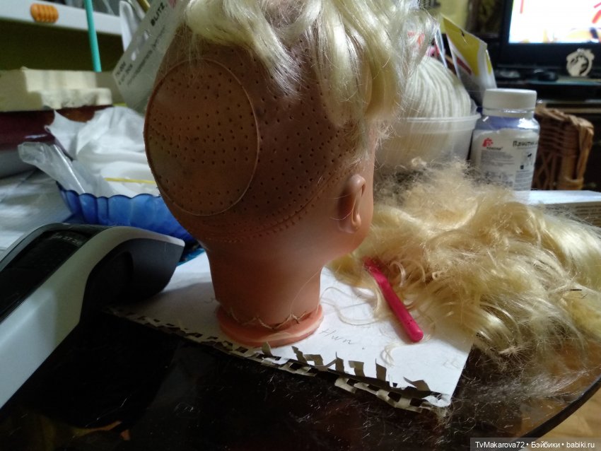 А сама голова да, потемнела