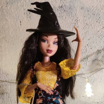 Очередная ведьмица-лисица