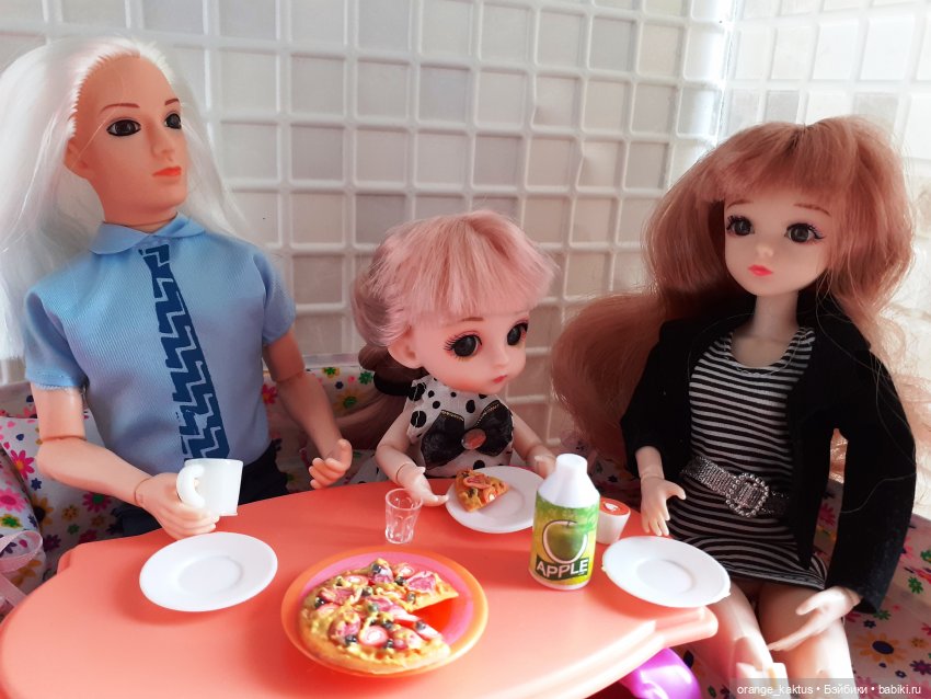 Пицца — Кукольная миниатюра своими руками: еда (фото 4)