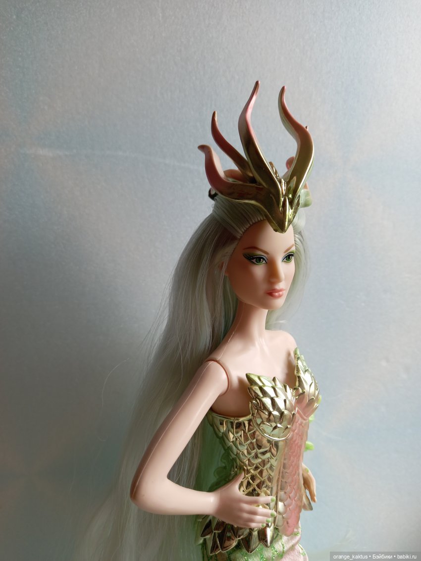Барби Императрица драконов (фото 3)