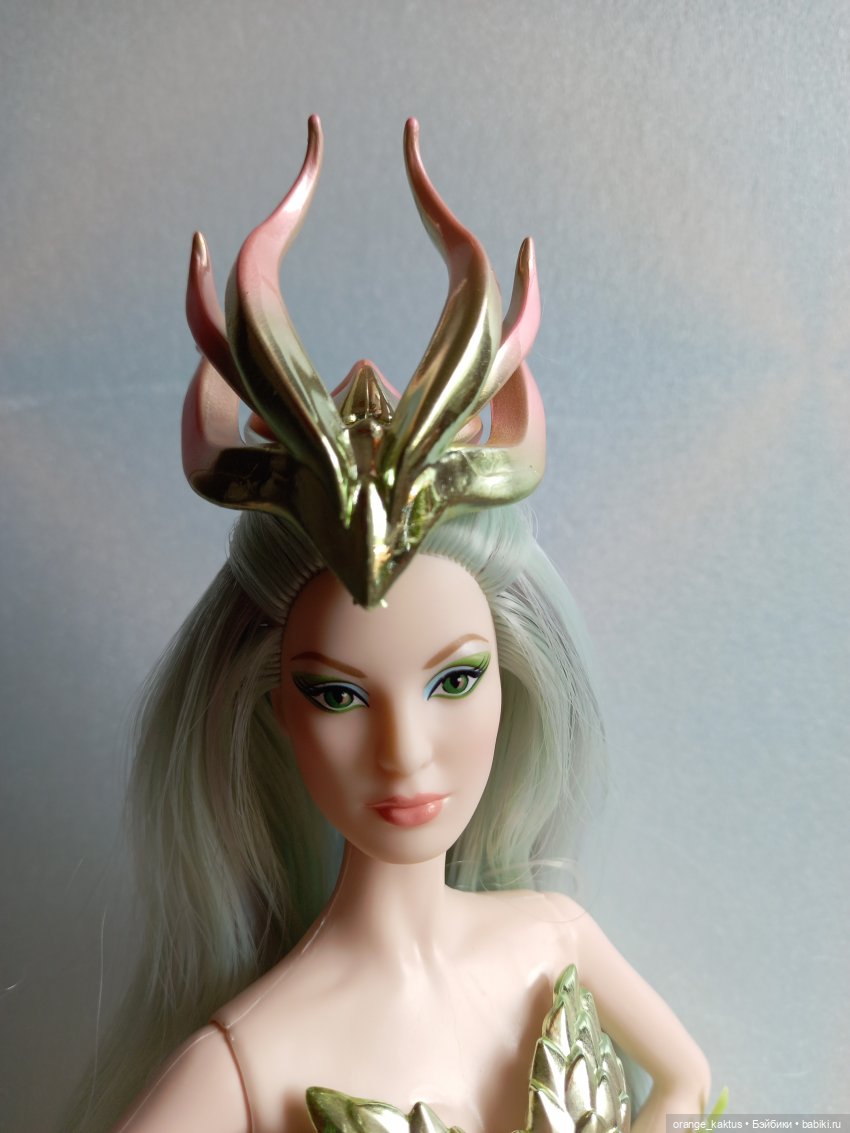 Барби Императрица драконов (фото 2)