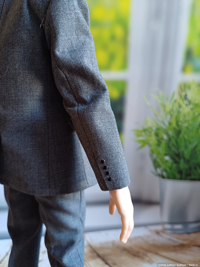 Обновки для профессора — Куклы Barbie (Барби): Looks (фото 10)