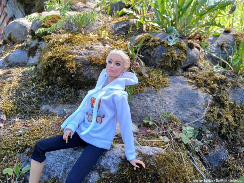 Первая прогулка Лины-Софии