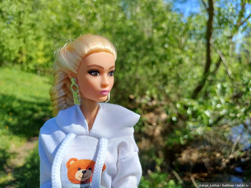 Первая прогулка Лины-Софии