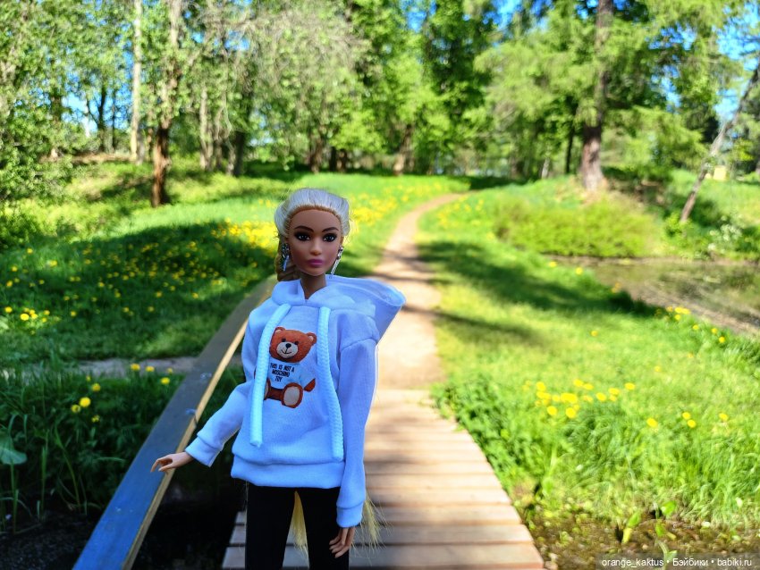 Первая прогулка Лины-Софии