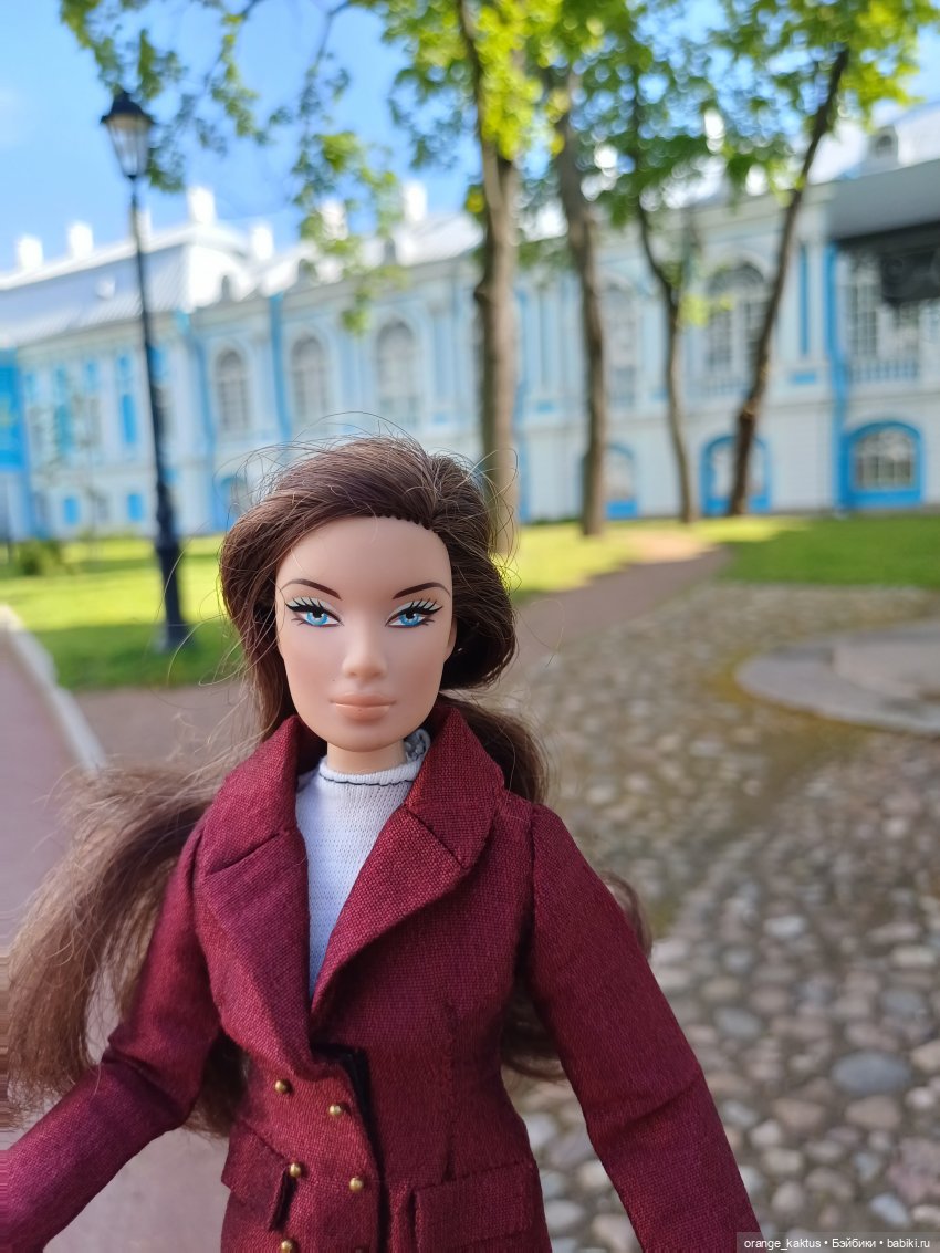 Обещанного три года ждут Или прогулка по городу