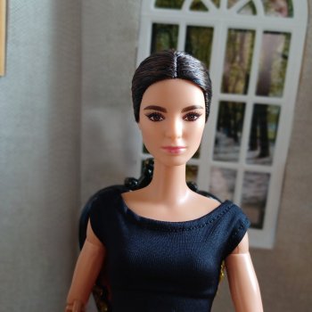 Скромная Томочка