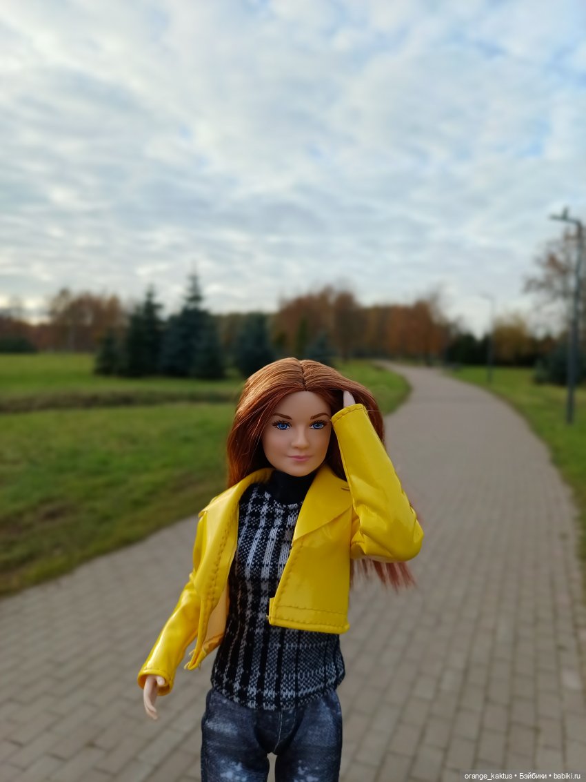 Женя и прогулка в октябре