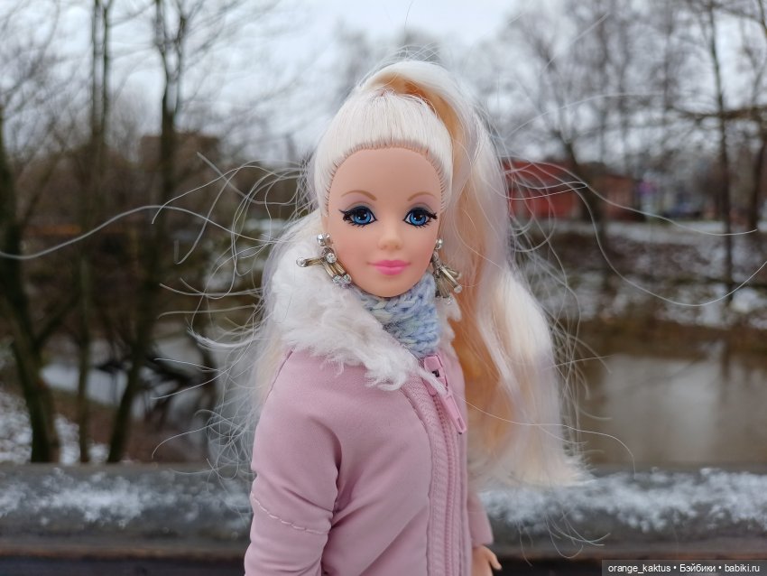 Первая снежная прогулка — Куклы Barbie (Барби): Looks (фото 6)