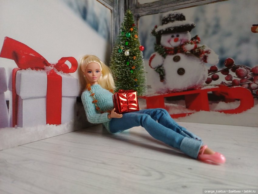 Аделина готовится к новому году