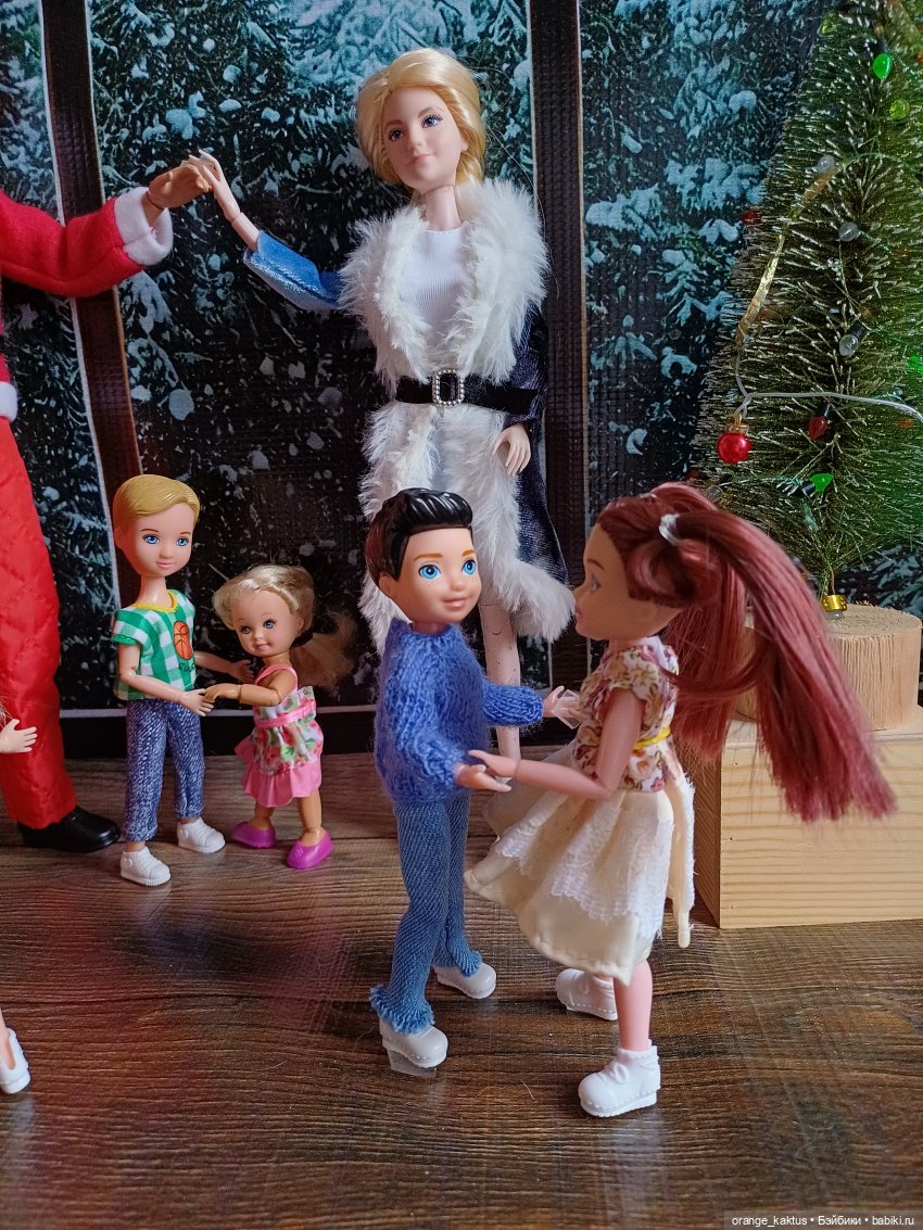 Новогодняя елка Или как взрослые устроили детям праздник