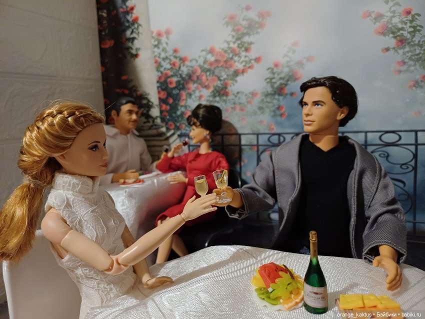 Мавр сделал свое дело. Глава 21 В ресторане