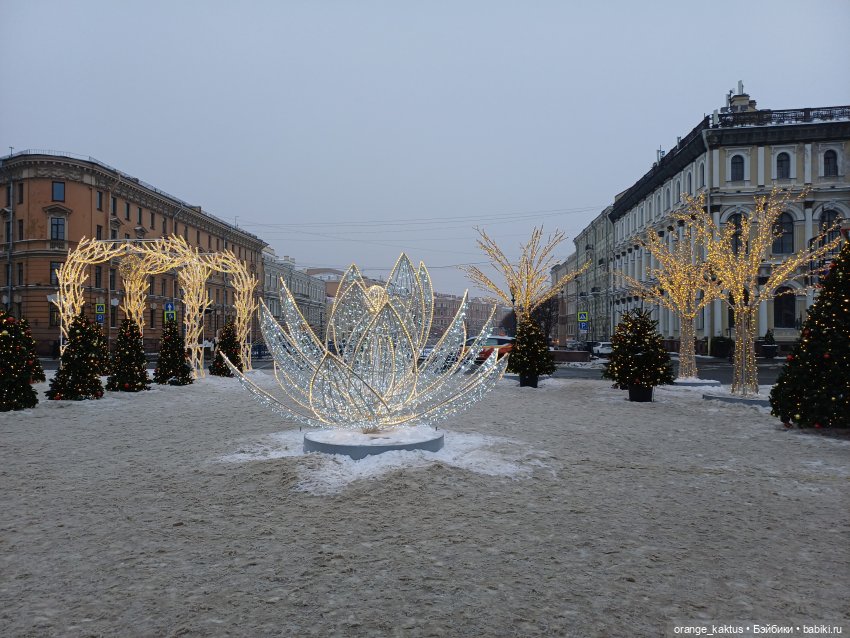 Барби Herve Leger, спонтанная прогулка (фото 2)