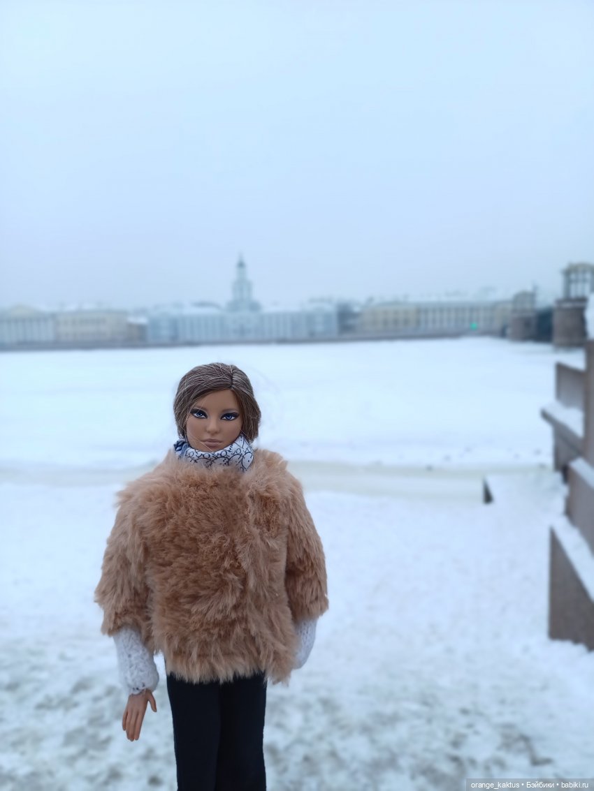 Барби Herve Leger, спонтанная прогулка (фото 8)