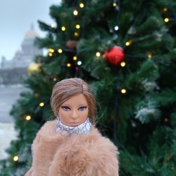 Барби Herve Leger, спонтанная прогулка