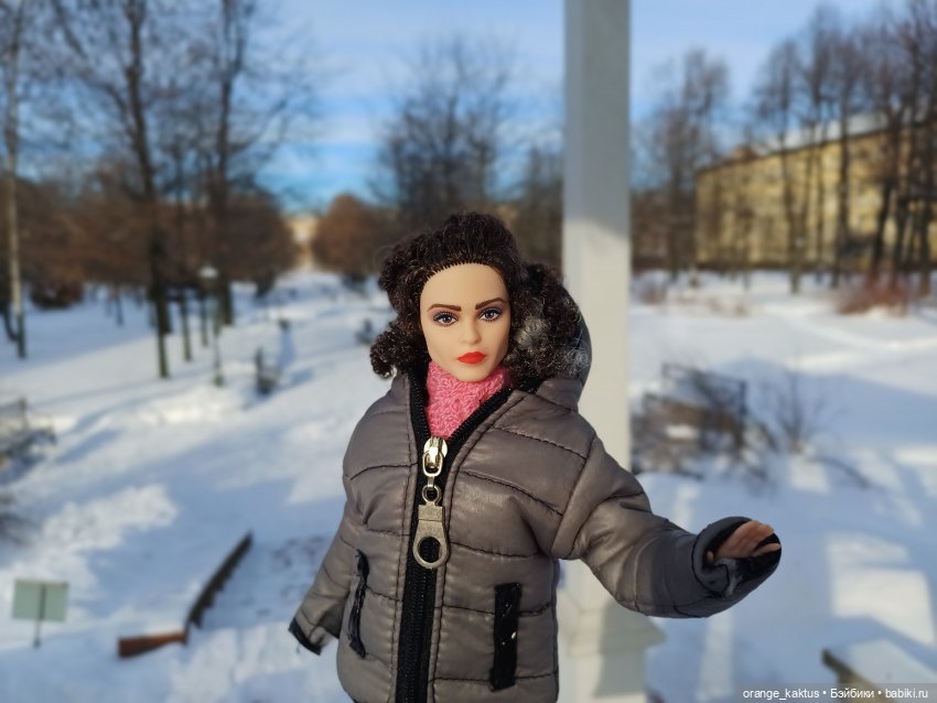 Зимняя прогулка в безлюдном саду