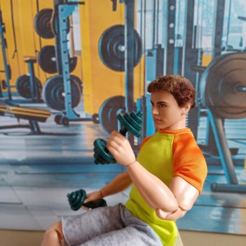 В фитнес клубе