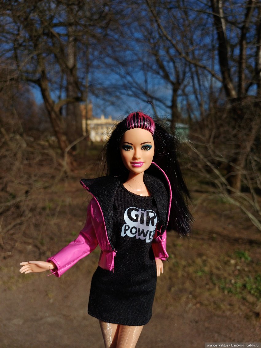 Новенькая и первая прогулка | Бэйбики Новенькая и первая прогулка