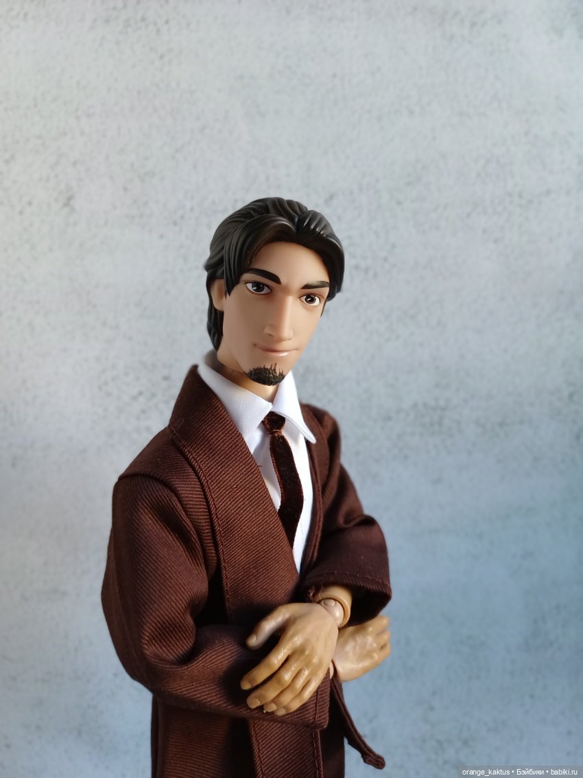 Офисный работник Арчил — Куклы Disney Animators и Принцессы Диснея: Disney Store