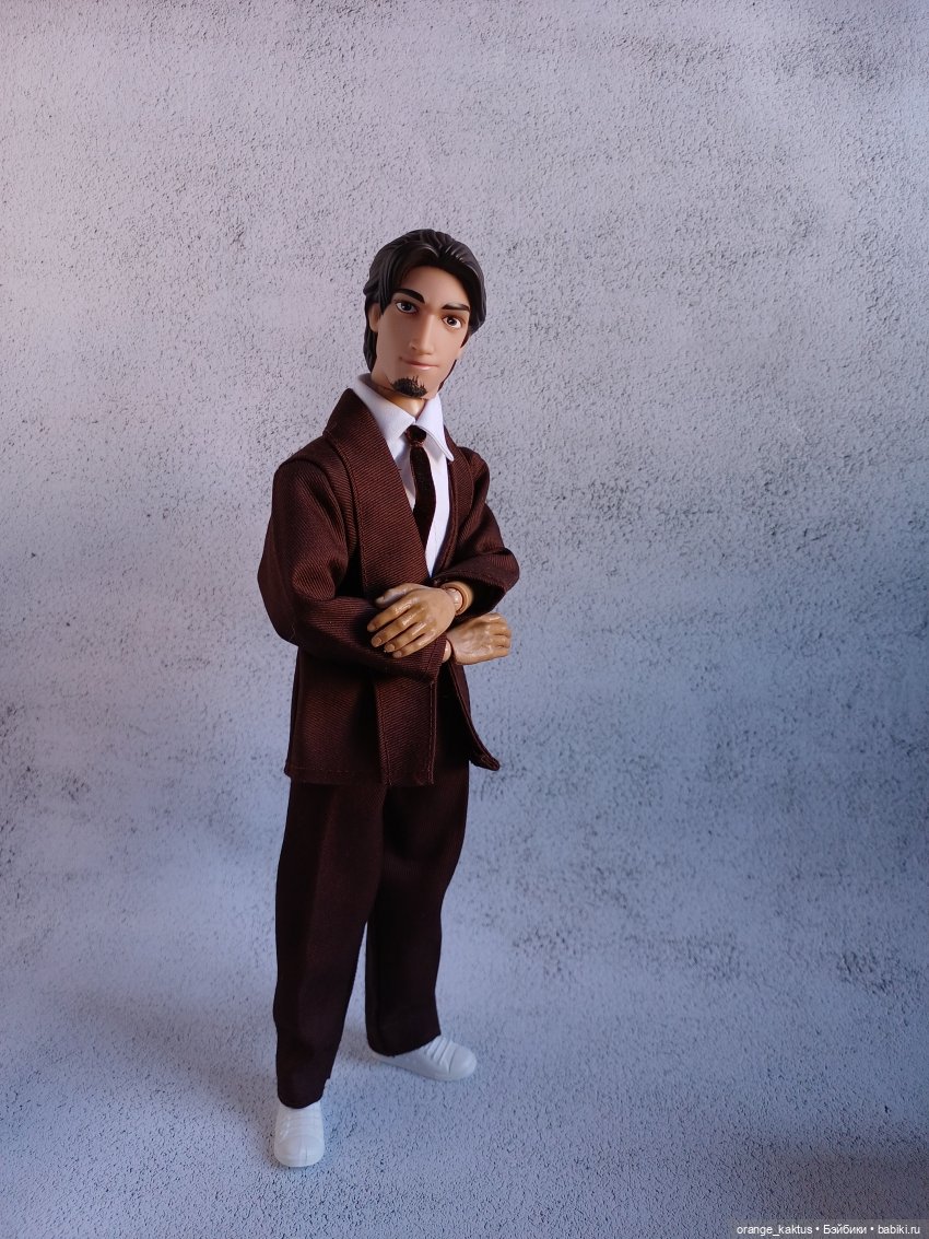 Офисный работник Арчил — Куклы Disney Animators и Принцессы Диснея: Disney Store