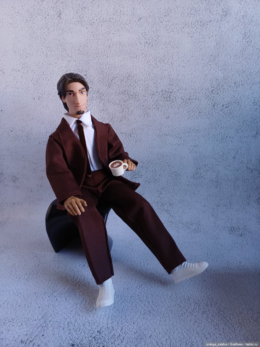 Офисный работник Арчил — Куклы Disney Animators и Принцессы Диснея: Disney Store