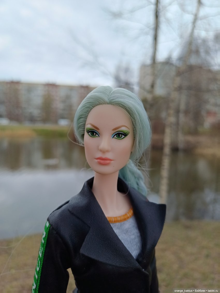 Барби Императрица драконов (фото 10)
