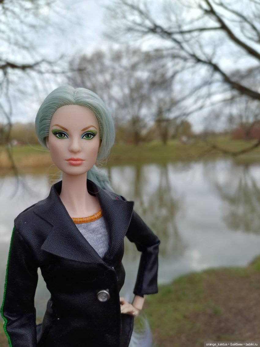 Барби Императрица драконов (фото 4)