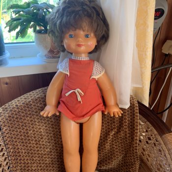 Знатоки советских кукол, что за красавица?