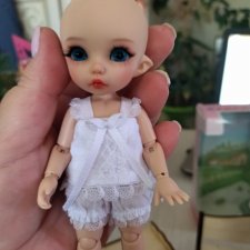 Блондинистая брюнетка