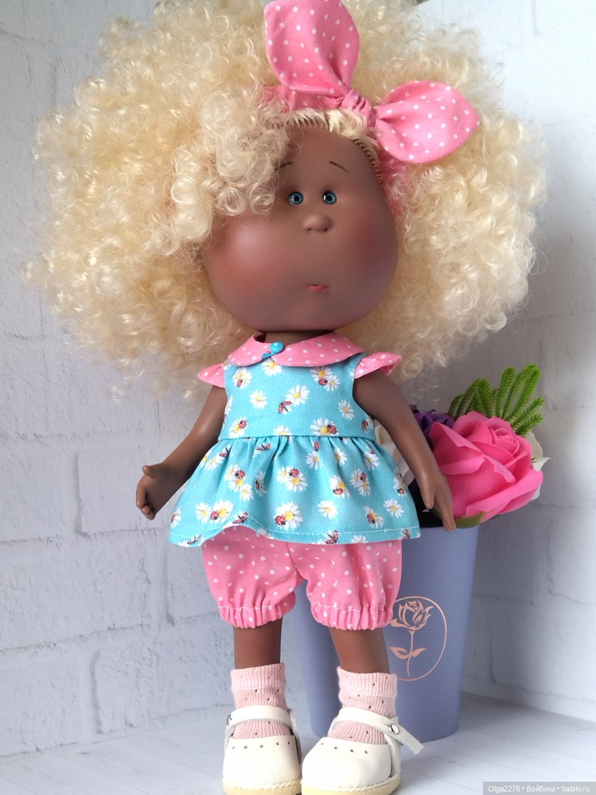 Букашки на ромашках — Куклы Nines d'Onil (Нинес): Миа (Mia) (фото 2)