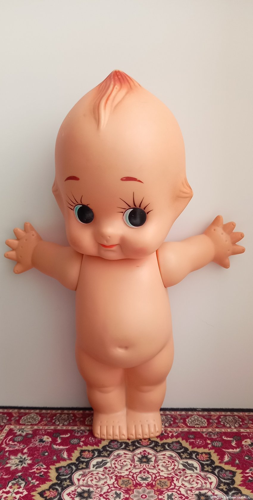 Кьюпи с иероглифическим клеймом Ⓒキューピー株式会社