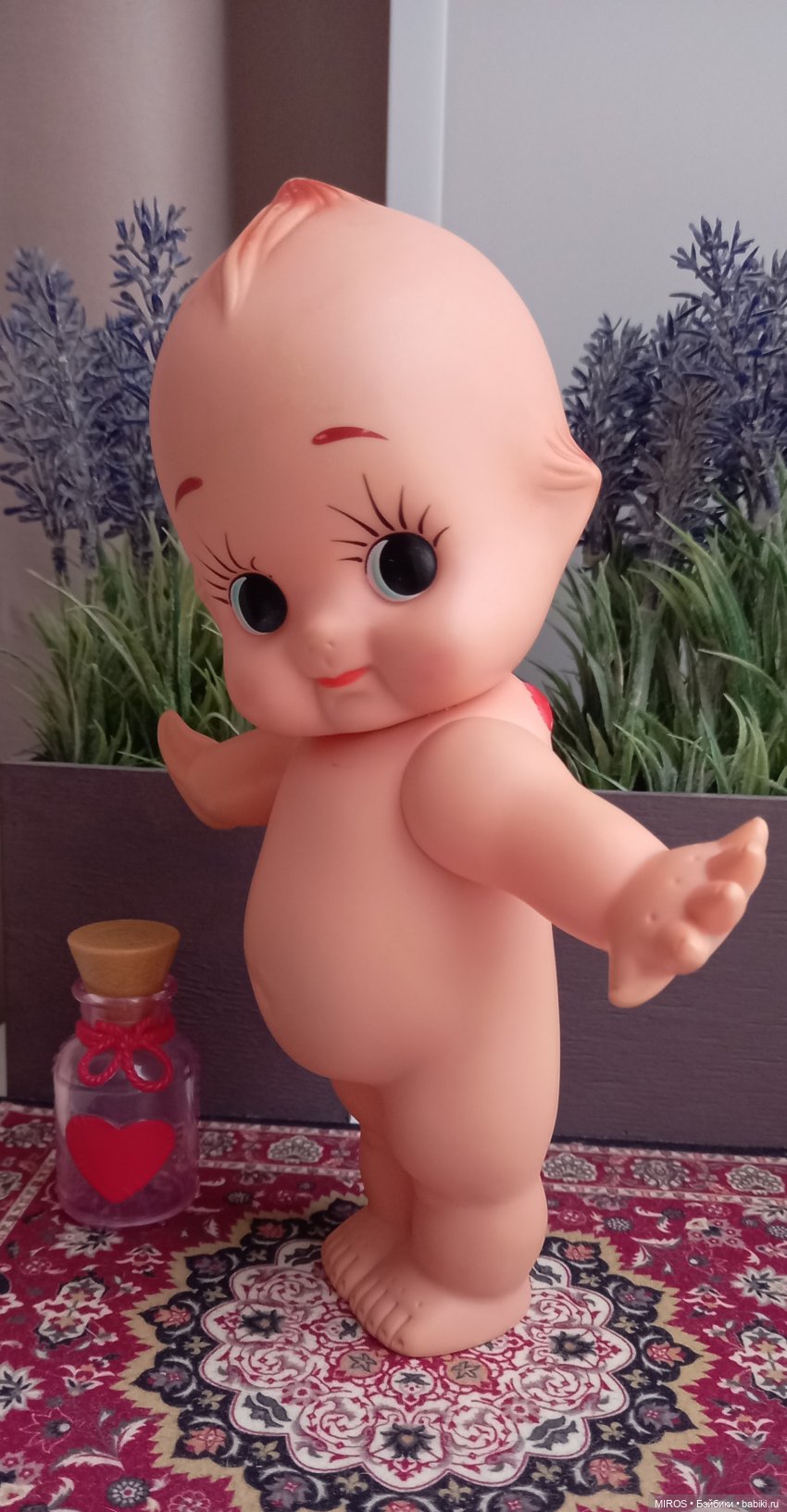 Кьюпи с иероглифическим клеймом Ⓒキューピー株式会社